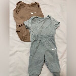 0-3 Month Nike Set